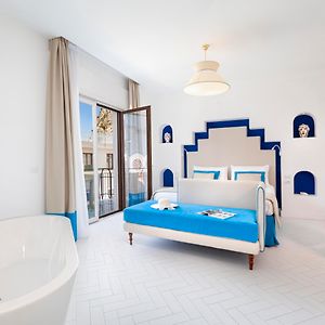 Camera deluxe con letto king size in edificio annesso